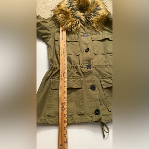 JustFab Utility Jacket With Faux Fur Collar Women’s size Large - Picture 3 of 16